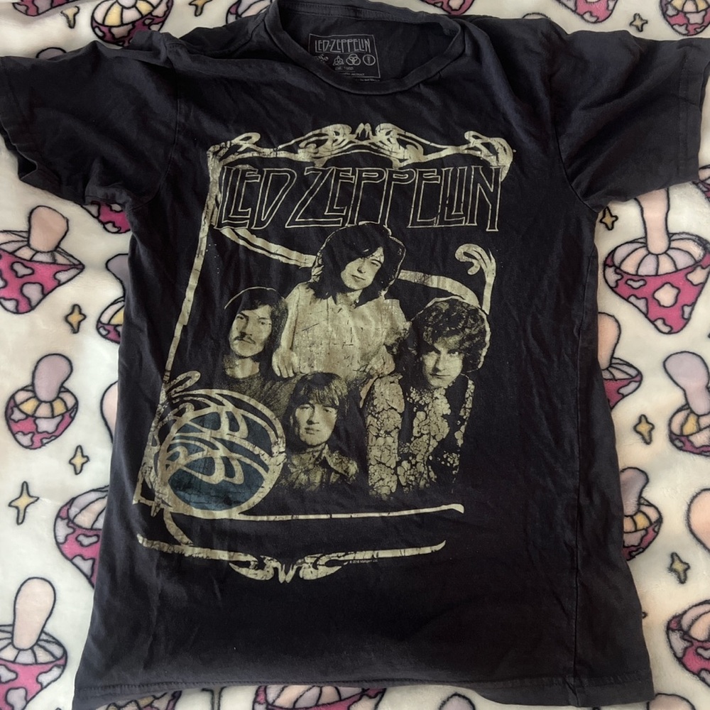 Led Zeppelin t shirt